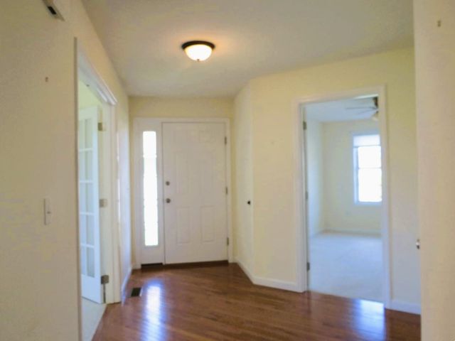 49 Jamesway Drive, Litchfield, NH 03051
