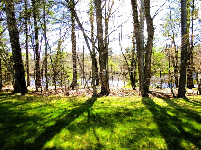 49 Jamesway Drive, Litchfield, NH 03051