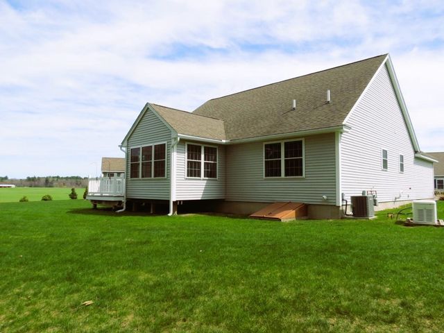 49 Jamesway Drive, Litchfield, NH 03051