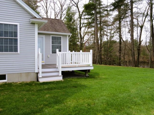 49 Jamesway Drive, Litchfield, NH 03051
