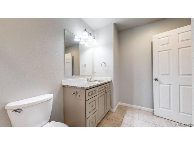 2671 Sable Blvd, Aurora, CO 80011