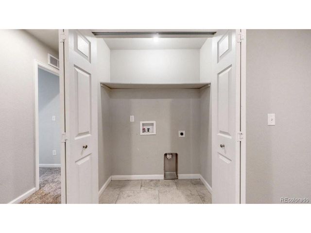 2671 Sable Blvd, Aurora, CO 80011