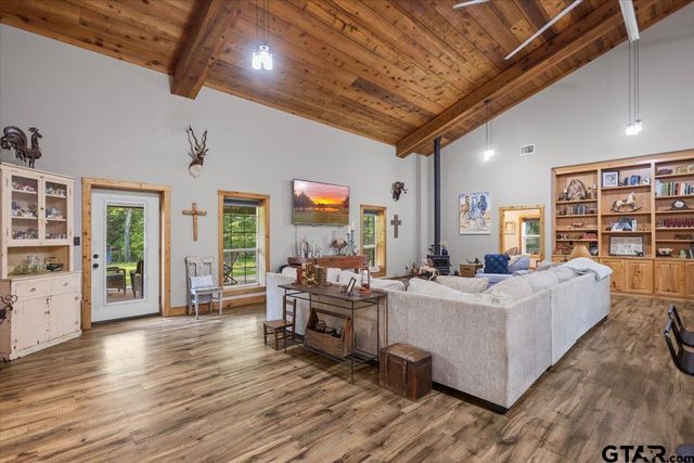 19669 County Road 431, Lindale, TX 75771