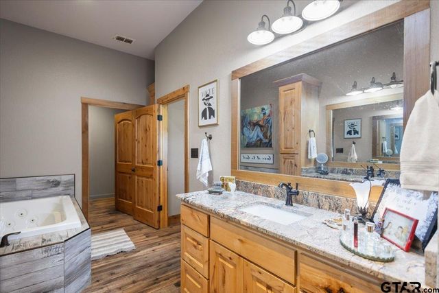 19669 County Road 431, Lindale, TX 75771