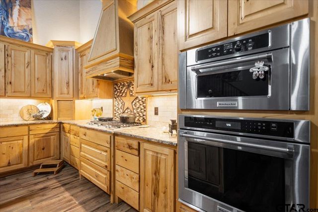 19669 County Road 431, Lindale, TX 75771