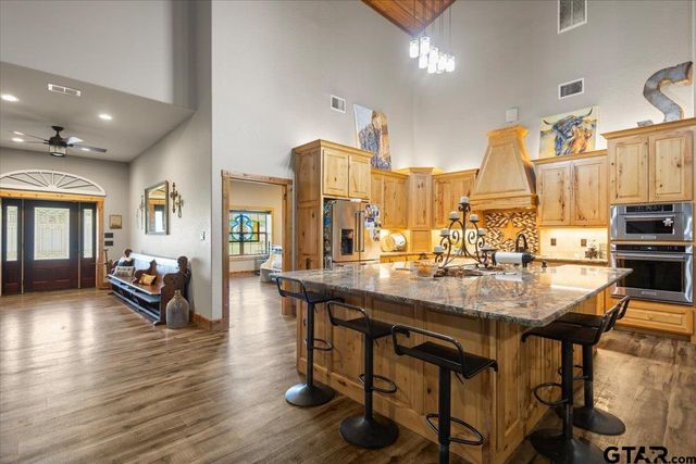 19669 County Road 431, Lindale, TX 75771