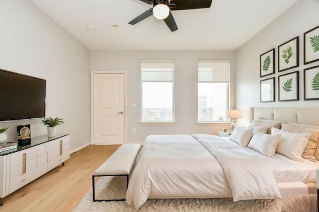 505 Jackson Hill Street 307, Houston, TX 77007