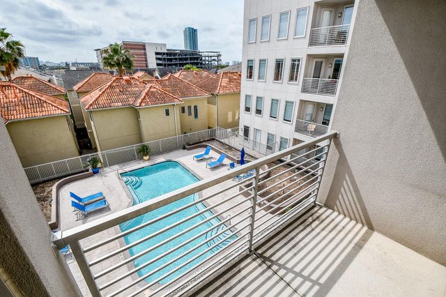 505 Jackson Hill Street 307, Houston, TX 77007