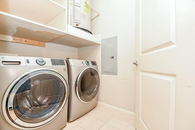 505 Jackson Hill Street 307, Houston, TX 77007