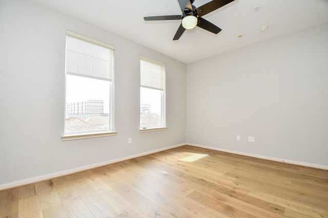 505 Jackson Hill Street 307, Houston, TX 77007