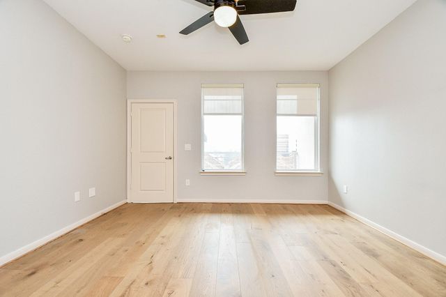 505 Jackson Hill Street 307, Houston, TX 77007