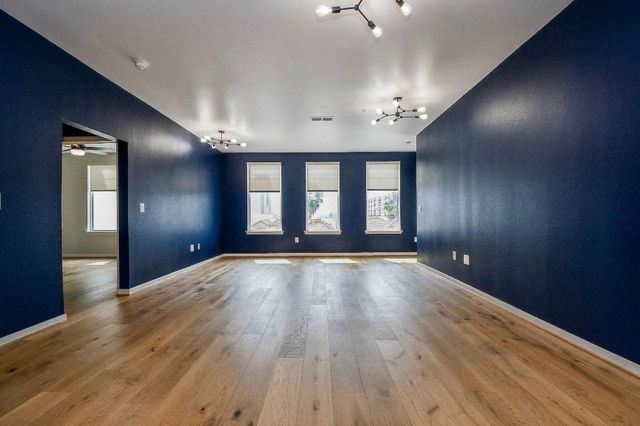 505 Jackson Hill Street 307, Houston, TX 77007