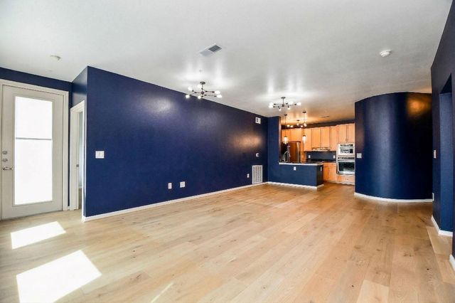 505 Jackson Hill Street 307, Houston, TX 77007