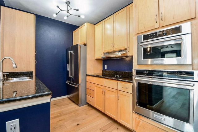 505 Jackson Hill Street 307, Houston, TX 77007