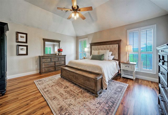 511 Chaneys XING, Bertram, TX 78605