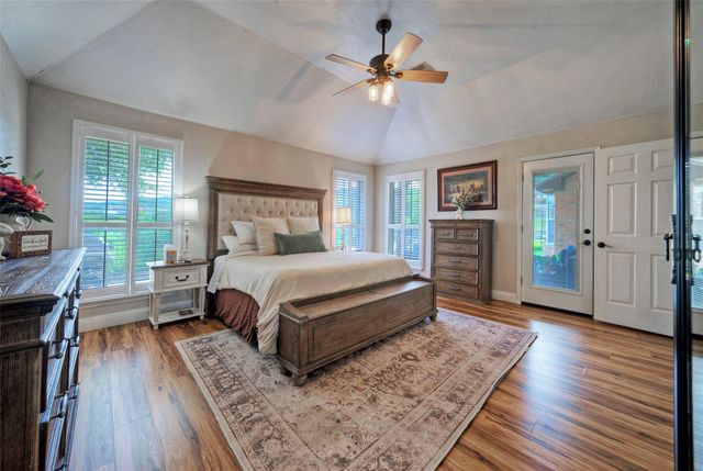 511 Chaneys XING, Bertram, TX 78605