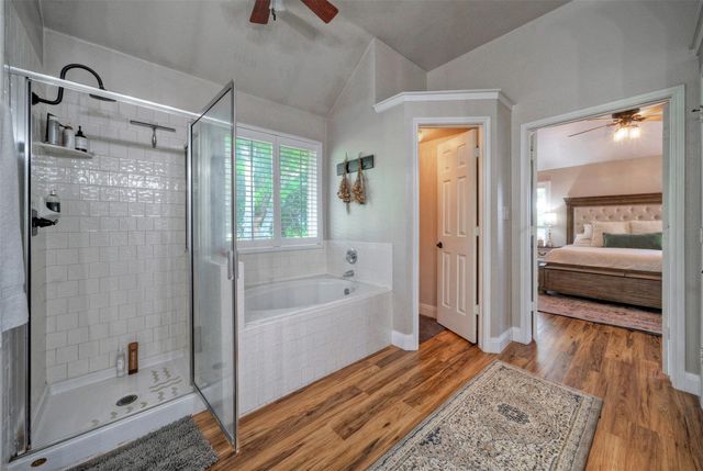 511 Chaneys XING, Bertram, TX 78605