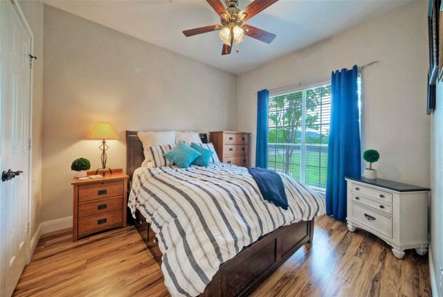 511 Chaneys XING, Bertram, TX 78605