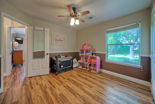 511 Chaneys XING, Bertram, TX 78605