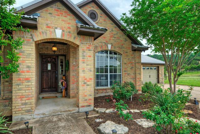 511 Chaneys XING, Bertram, TX 78605