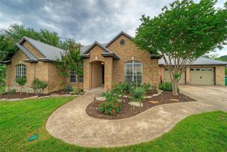 511 Chaneys XING, Bertram, TX 78605