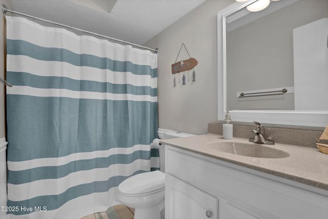 2000 New River Inlet Road 1210, North Topsail Beach, NC 28460