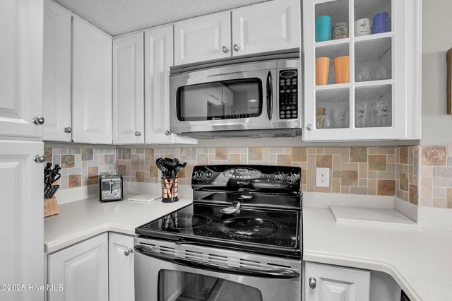 2000 New River Inlet Road 1210, North Topsail Beach, NC 28460