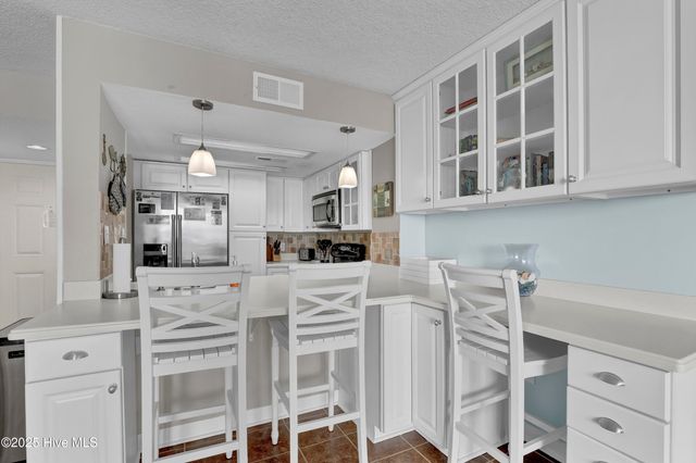 2000 New River Inlet Road 1210, North Topsail Beach, NC 28460