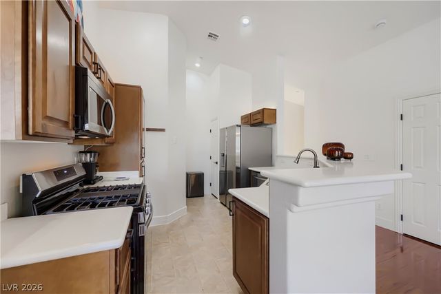 5545 Dueces Wild Court 101, Las Vegas, NV 89122