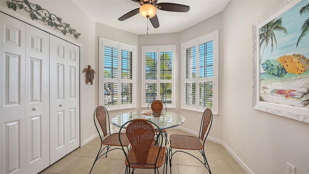 Image 12 of property listing at 1852 BATELLO DRIVE, Venice, FL 34292
