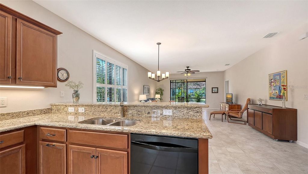 Image 16 of property listing at 1852 BATELLO DRIVE, Venice, FL 34292