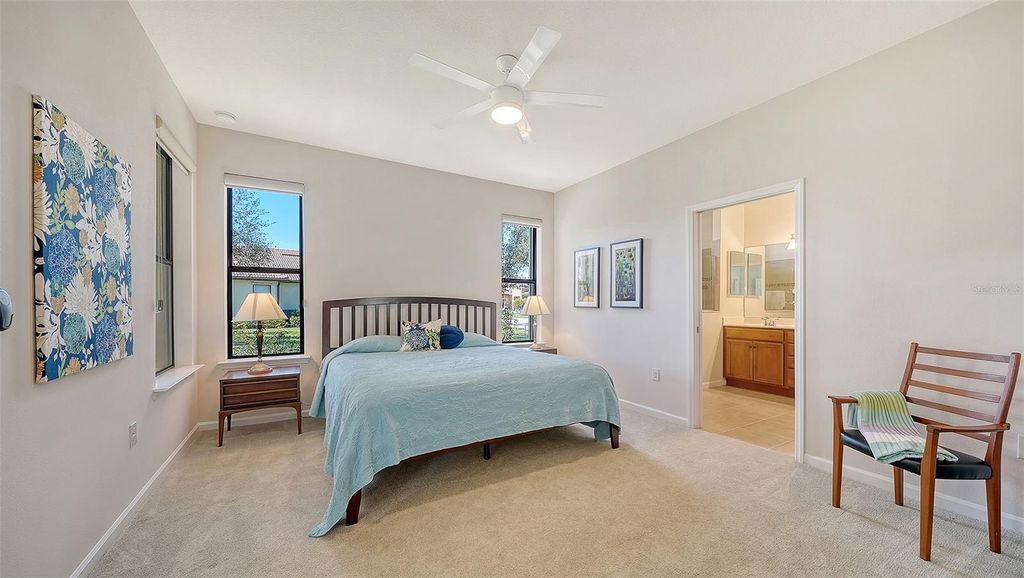 Image 18 of property listing at 1852 BATELLO DRIVE, Venice, FL 34292