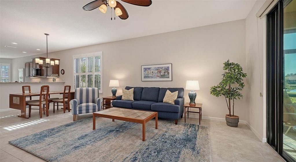 Image 7 of property listing at 1852 BATELLO DRIVE, Venice, FL 34292