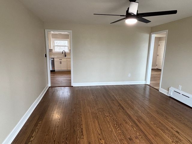 52 Bushee Rd, Swansea, MA 02777