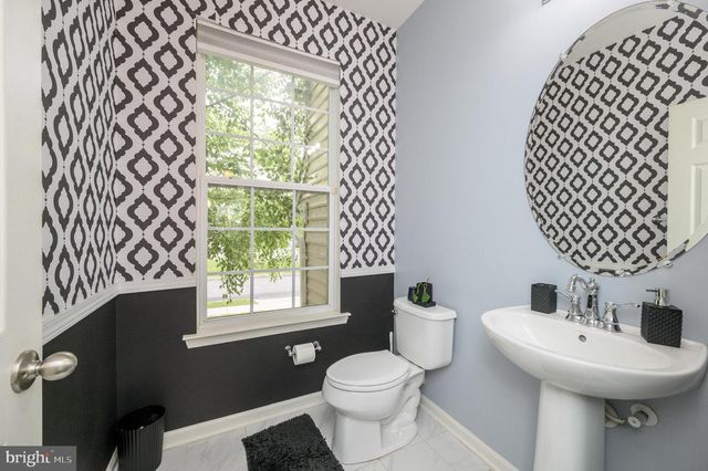 29 MORRIS LN, Cranbury, NJ 08512