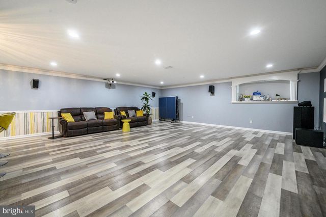 29 MORRIS LN, Cranbury, NJ 08512