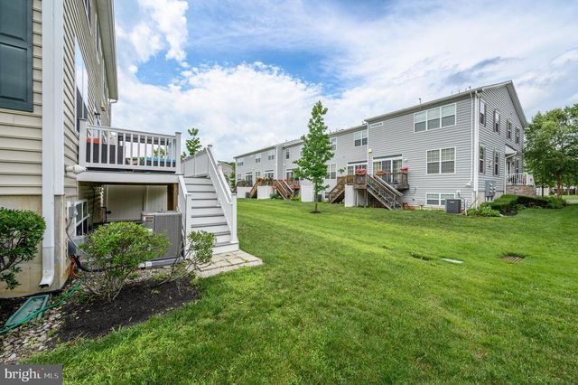 29 MORRIS LN, Cranbury, NJ 08512