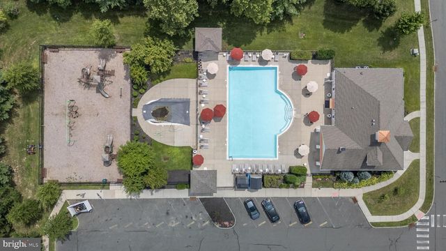 29 MORRIS LN, Cranbury, NJ 08512