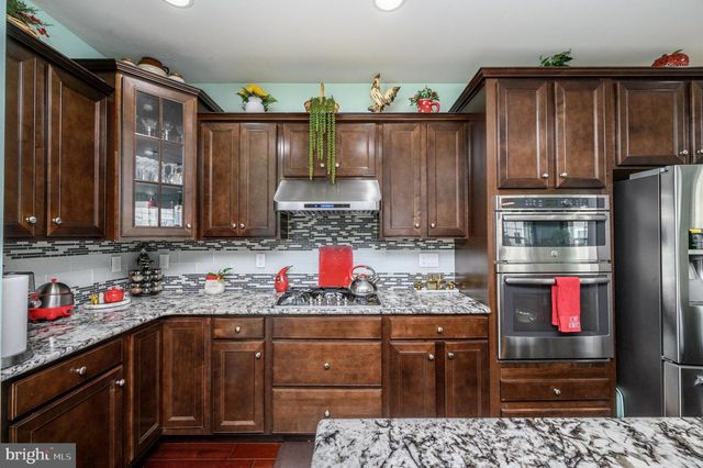 29 MORRIS LN, Cranbury, NJ 08512