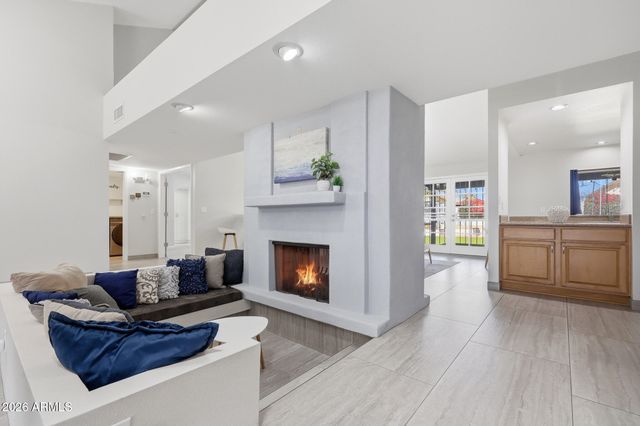 4350 E WINCHCOMB Drive, Phoenix, AZ 85032