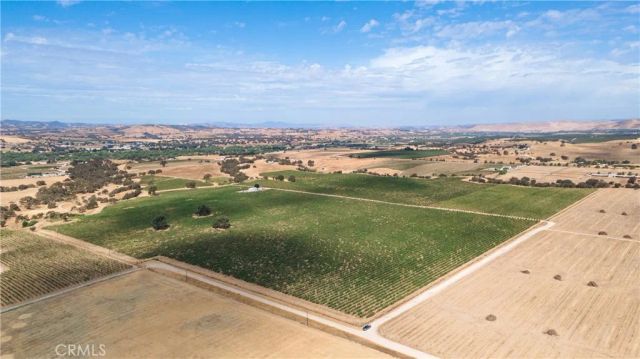 1600 Adobe Road, Paso Robles, CA 93446