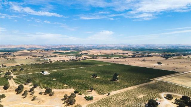 1600 Adobe Road, Paso Robles, CA 93446