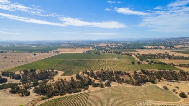 1600 Adobe Road, Paso Robles, CA 93446