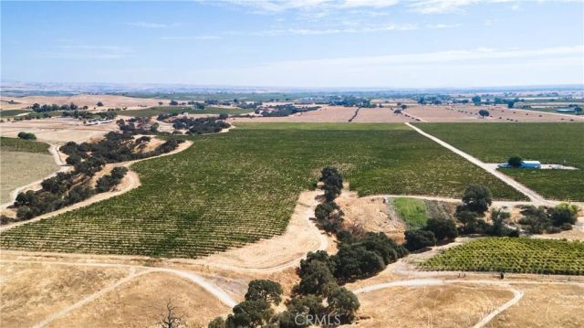 1600 Adobe Road, Paso Robles, CA 93446
