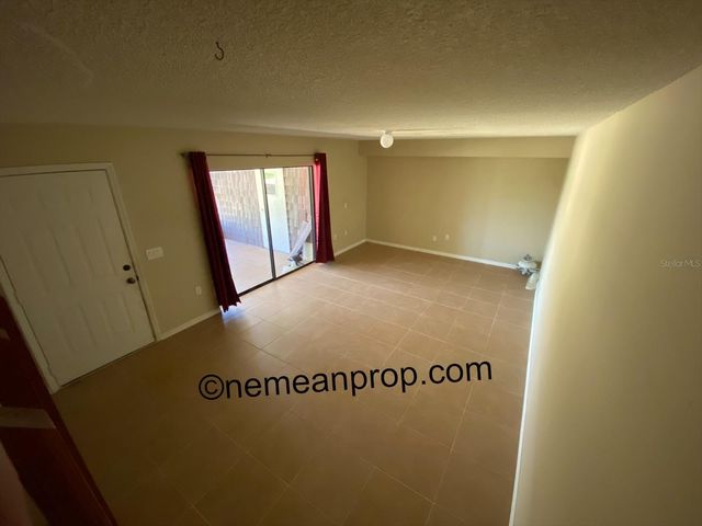 2949 POPLAR AVENUE, Leesburg, FL 34748