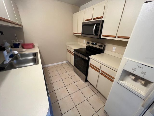 2949 POPLAR AVENUE, Leesburg, FL 34748