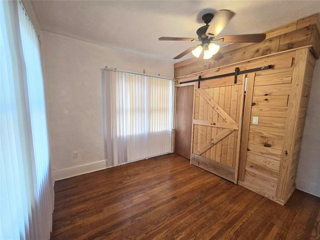 2203 N Barnes Avenue, Oklahoma City, OK 73107