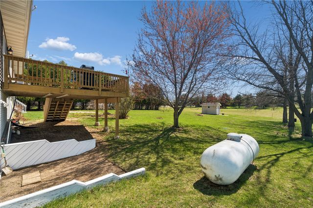 2425 Kenway Boulevard SW, Cedar Rapids, IA 52404