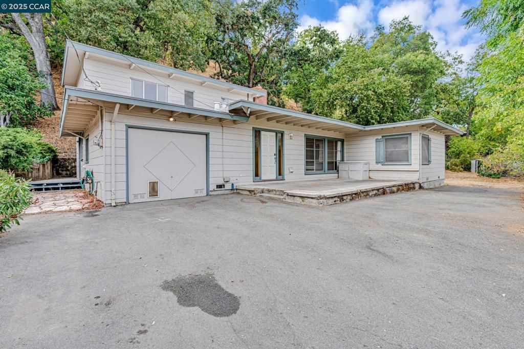 2435 Lunada Ln, Alamo, CA 94507