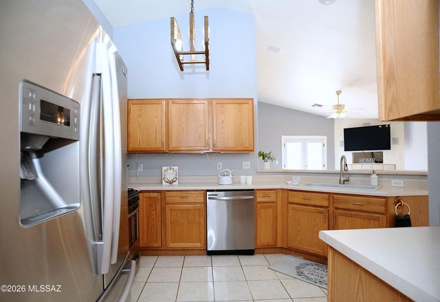 983 S Goldenweed Way, Tucson, AZ 85748